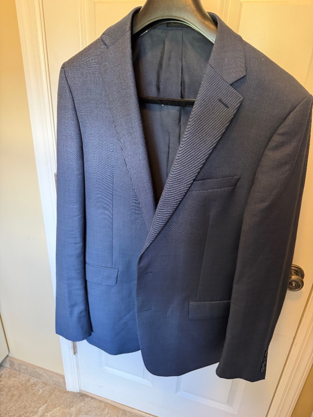 Men’s Calvin Klein Slate Blue Suit Size 44L Jacket, 36W x 34 L pants.100% wool.